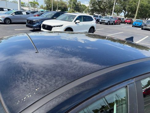 Used 2022 Hyundai Elantra SEL w/ Convenience Package FWD image 20