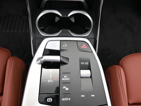 New 2026 BMW X1 xDrive28i w/ Technology Package AWD/4WD image 15