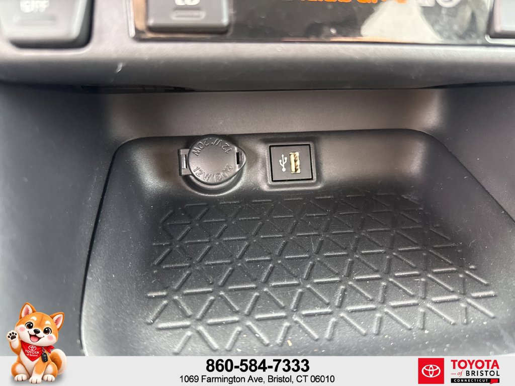 Used 2024 Toyota RAV4 XLE w/ Convenience Package AWD/4WD image 22