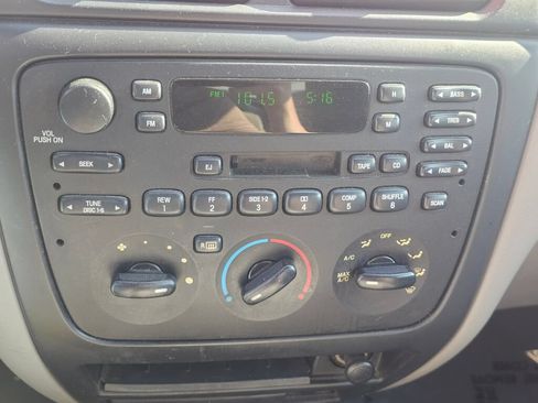 Used 2000 Ford Taurus SES FWD image 27