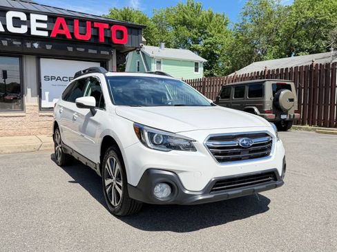 Used 2019 Subaru Outback 2.5i Limited AWD/4WD image 4