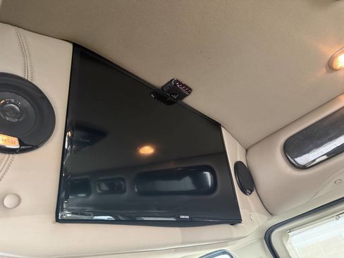 Used 2014 Chevrolet Express 1500 RWD image 23