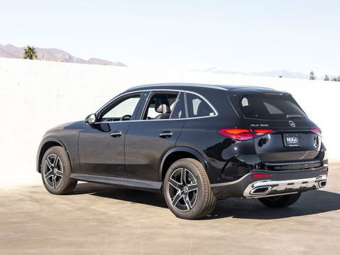 Used 2026 Mercedes-Benz GLC 300 image 4