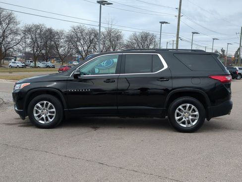 Used 2020 Chevrolet Traverse LT w/ Driver Confidence II Package image 5