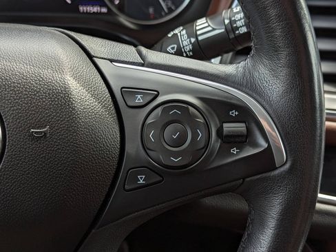 Used 2020 Buick Enclave Avenir w/ Avenir Technology Package AWD/4WD image 25