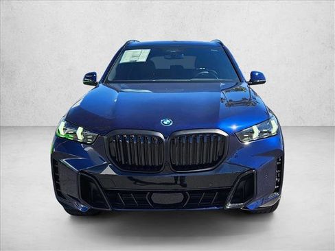 New 2026 BMW X5 xDrive50e image 6