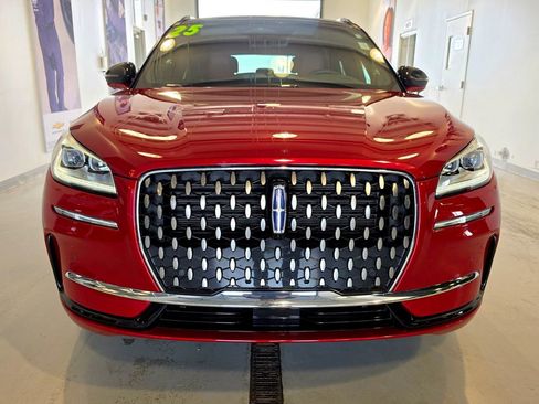 Used 2025 Lincoln Corsair Grand Touring w/ Equipment Group 301A AWD/4WD image 3