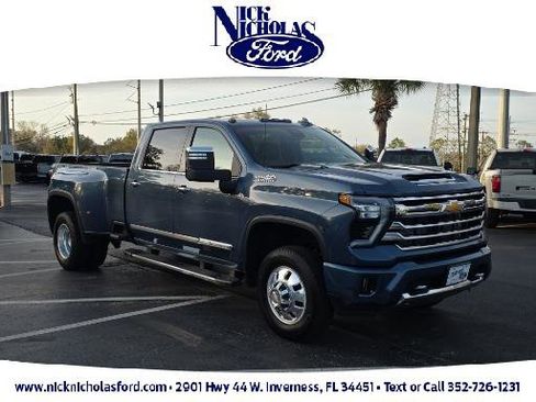 Used 2024 Chevrolet Silverado 3500 High Country w/ Technology Package image 1
