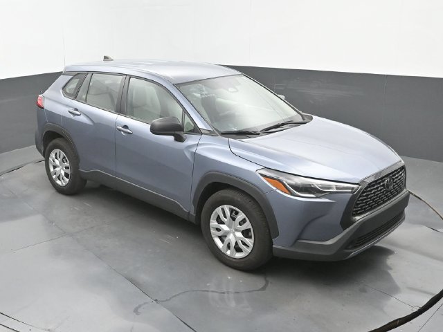 Used 2025 Toyota Corolla Cross L FWD image 13