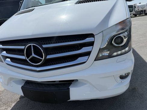 Used 2017 Mercedes-Benz Sprinter 3500 image 4