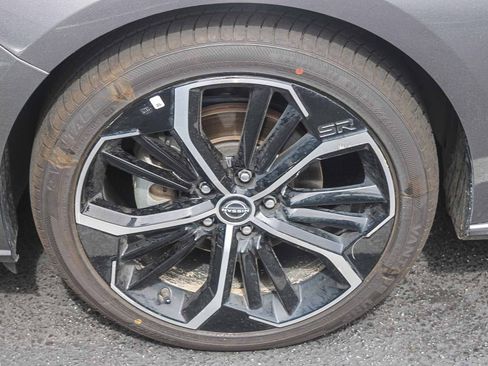 Used 2025 Nissan Altima 2.5 SR image 8