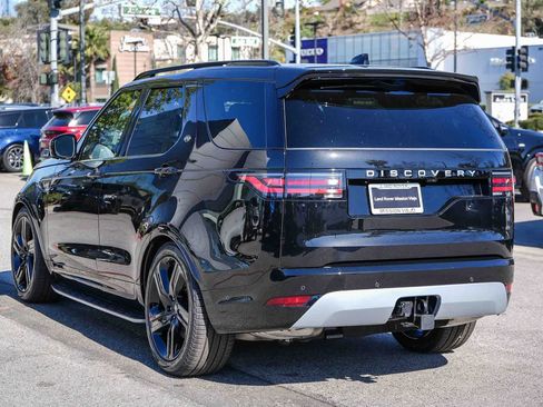New 2026 Land Rover Discovery Limited Edition image 8
