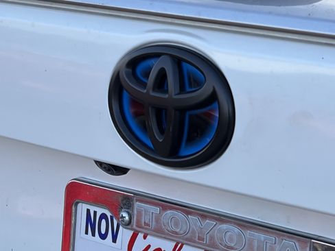 Certified 2020 Toyota RAV4 Limited AWD/4WD image 4