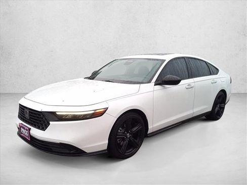 Used 2023 Honda Accord Sport image 1