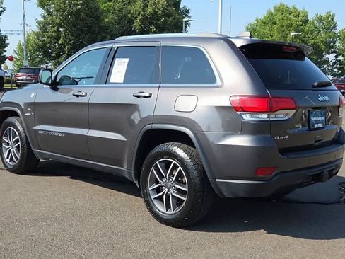 Used 2020 Jeep Grand Cherokee Laredo w/ Quick Order Package 2BN North AWD/4WD image 6