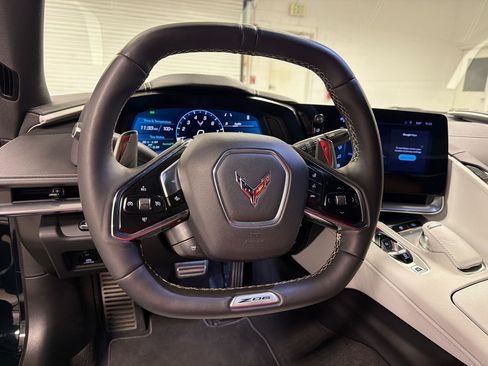 Used 2024 Chevrolet Corvette Z06 RWD image 13