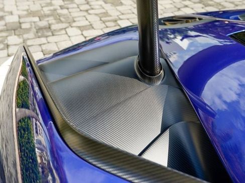 Used 2019 McLaren Senna image 55