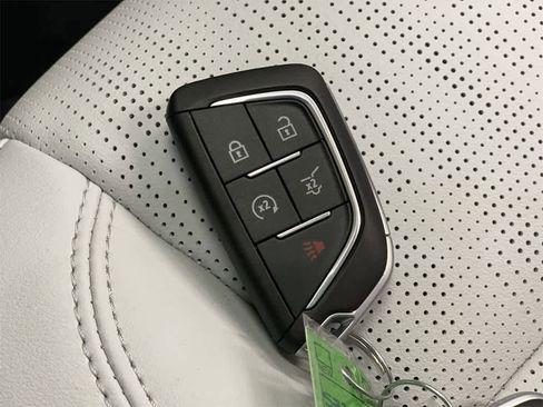 Certified 2025 Cadillac Lyriq Sport image 28