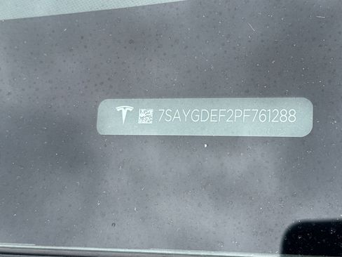 Used 2023 Tesla Model Y Performance image 33