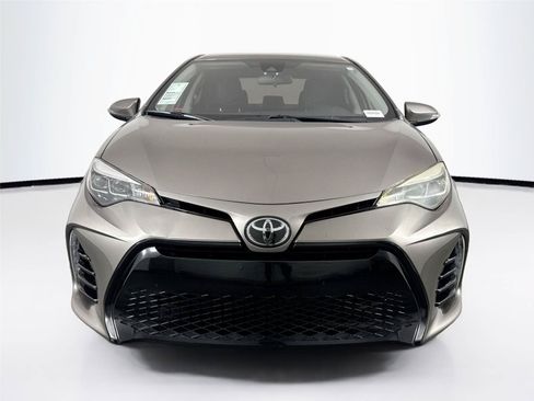 Used 2017 Toyota Corolla SE FWD image 7