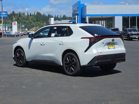 New 2026 Toyota bZ FWD image 4