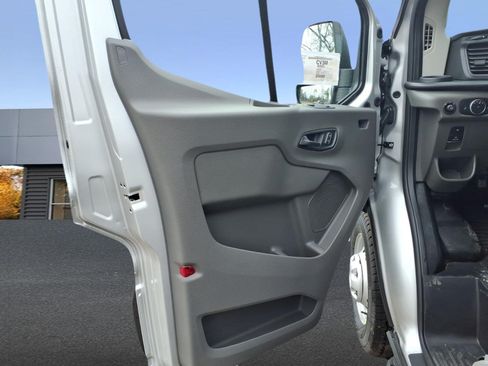 New 2026 Ford Transit 250 148 Medium Roof Extended AWD image 10