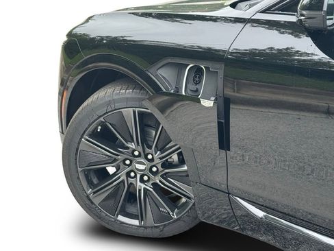 New 2025 Cadillac Lyriq Sport w/ Nappa Leather Package image 8