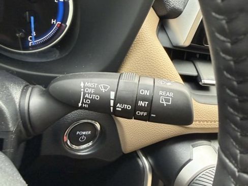 Used 2023 Toyota RAV4 XLE Premium image 24