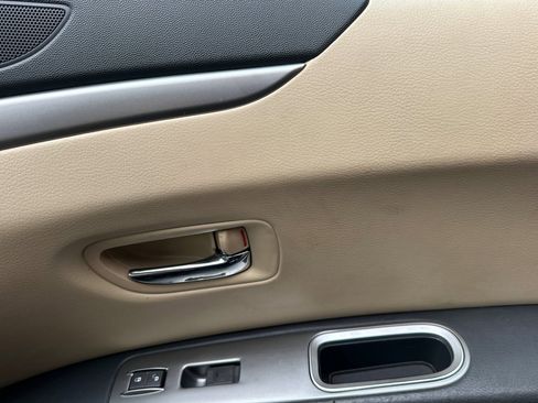 Used 2009 Subaru Tribeca Special Edition w/ Popular Equipment Group 1A image 21