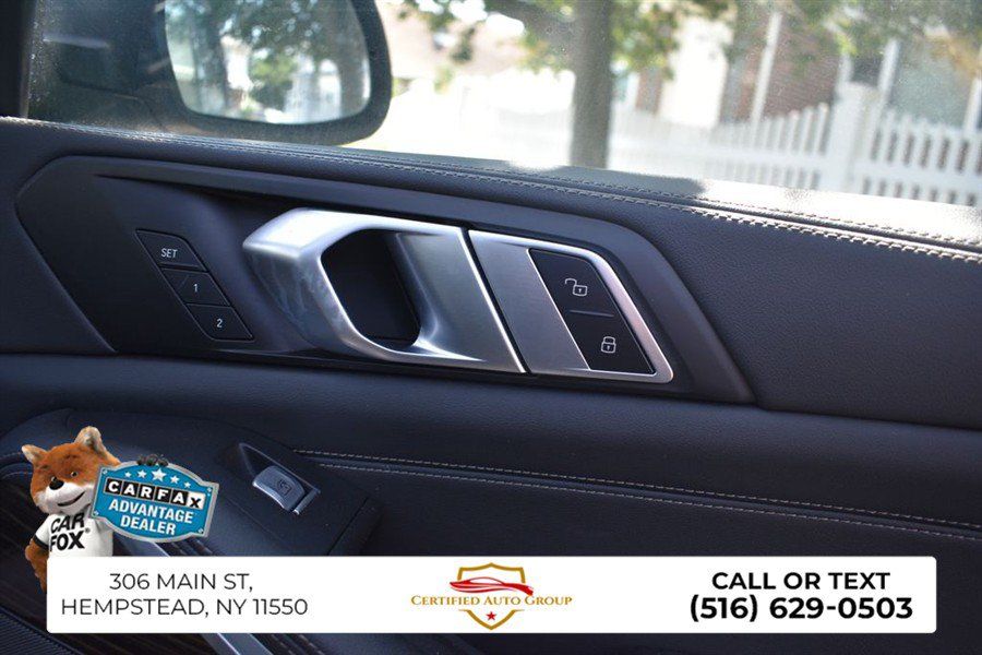 Used 2025 BMW X7 xDrive40i AWD/4WD image 21