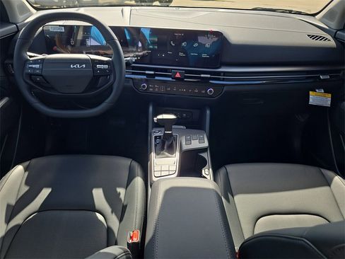 New 2026 Kia Sportage EX image 13