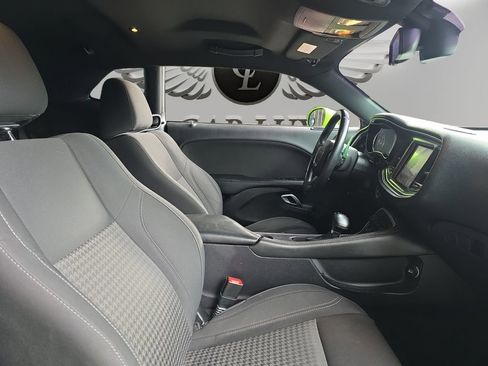 Used 2015 Dodge Challenger R/T w/ Quick Order Package 28B R/T image 15