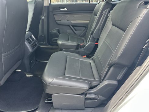 Used 2023 Volkswagen Atlas SE image 23