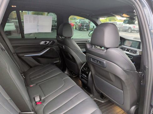 Used 2022 BMW X5 xDrive45e w/ M Sport Package AWD/4WD image 16