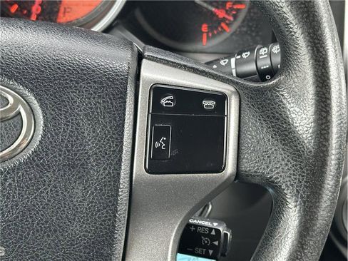 Used 2011 Toyota 4Runner SR5 w/ Convenience Pkg AWD/4WD image 23