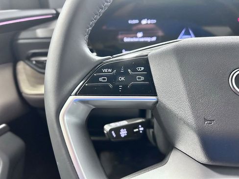 Certified 2025 Audi Q5 Prestige image 9