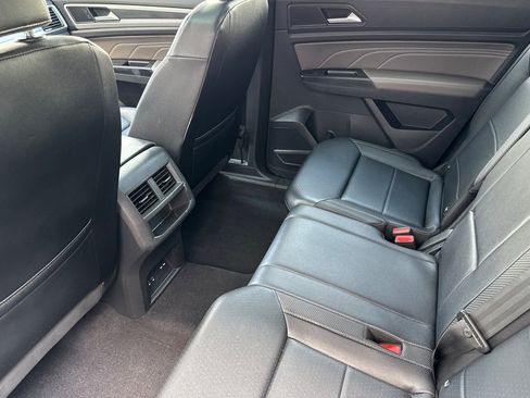 Used 2021 Volkswagen Atlas Cross Sport SEL AWD/4WD image 12