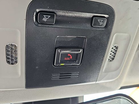 Used 2024 Toyota Camry SE FWD image 25