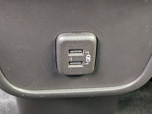 Used 2024 GMC Terrain SLE FWD image 14