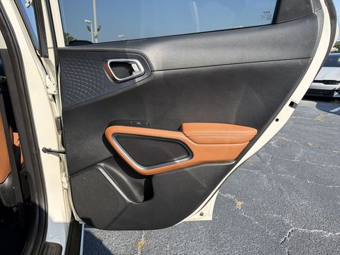 Used 2025 Kia Soul EX FWD image 14