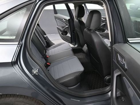 New 2026 Volkswagen Jetta SE image 9