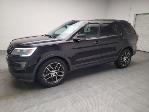 Used 2016 Ford Explorer Sport w/ Equipment Group 401A AWD/4WD image 2