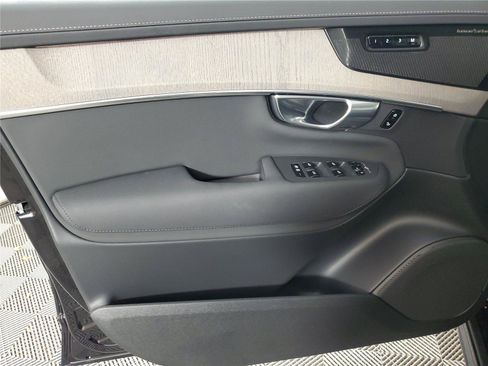 Certified 2026 Volvo XC90 B6 Ultra AWD/4WD image 16