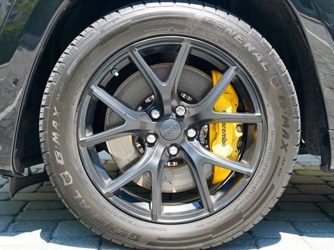 Used 2018 Jeep Grand Cherokee Trackhawk image 14