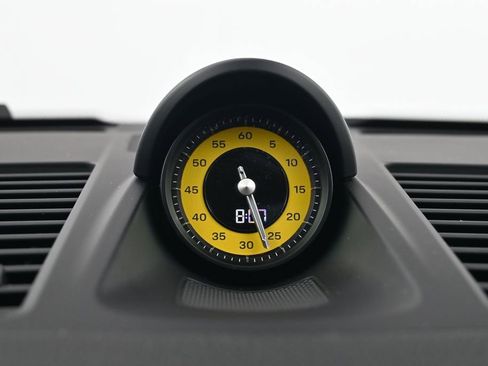 Certified 2025 Porsche 911 Carrera T RWD image 10
