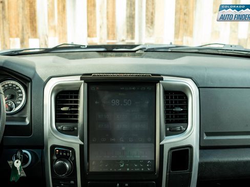 Used 2017 RAM 1500 Classic SLT AWD/4WD image 19