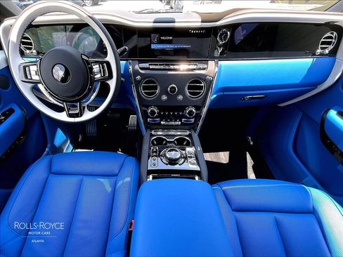New 2026 Rolls-Royce Cullinan AWD/4WD image 5