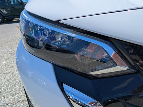 Certified 2025 Nissan Sentra S FWD image 11