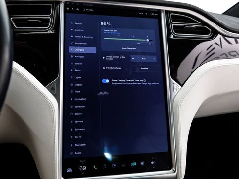 Used 2017 Tesla Model X 75D AWD/4WD image 30