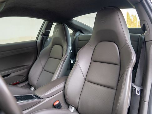 Used 2019 Porsche 911 Carrera 4S w/ Sport Chrono Package image 5